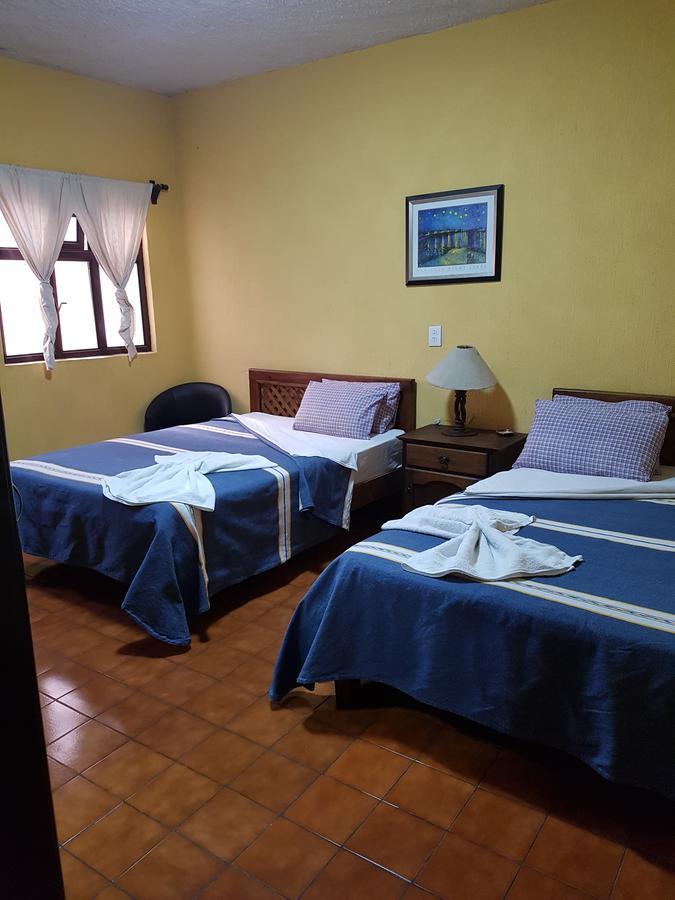Hotel Nuevo Cupatitzio Uruapan  Buitenkant foto