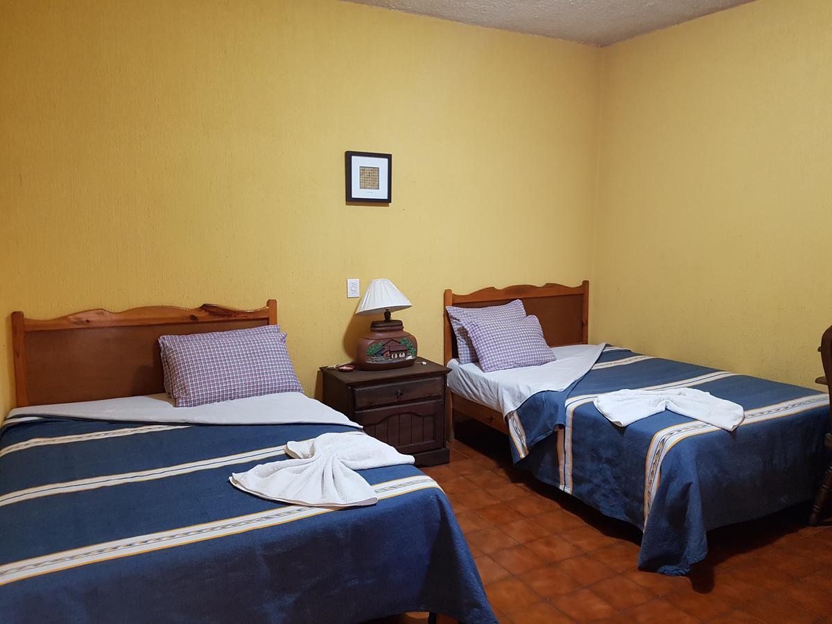 Hotel Nuevo Cupatitzio Uruapan  Buitenkant foto