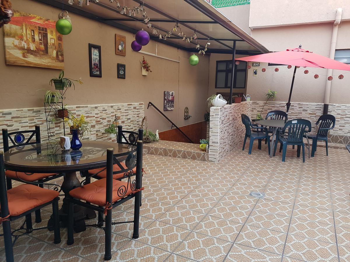 Hotel Nuevo Cupatitzio Uruapan  Buitenkant foto