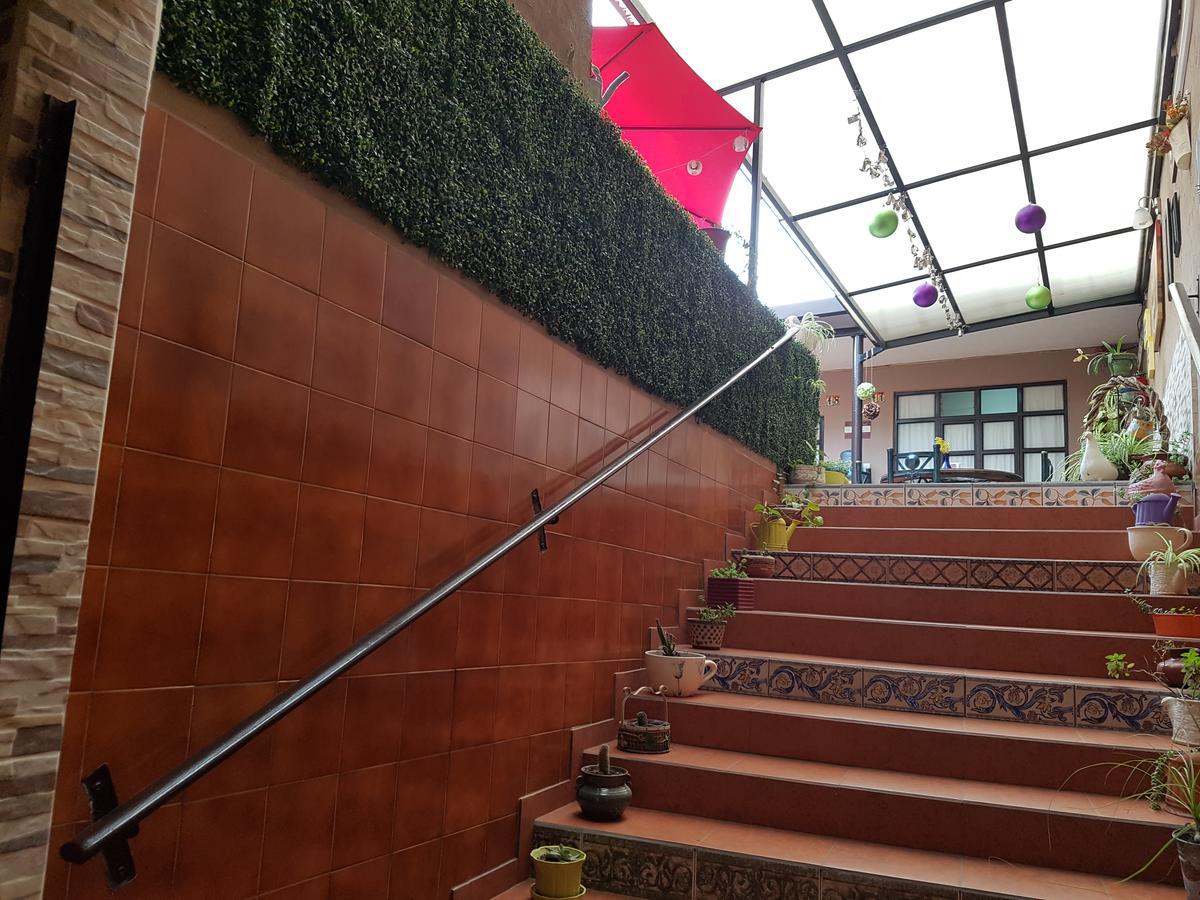 Hotel Nuevo Cupatitzio Uruapan  Buitenkant foto